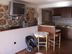 Apartmani DADO Starigrad (Paklenica)