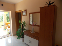 Apartmenthaus Vivien Kustici (Insel Pag)