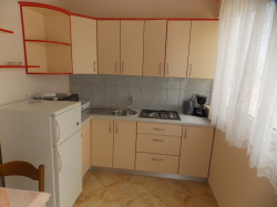 Apartmenthaus Vivien Kustici (Insel Pag)