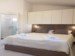 Apartmenthaus Apartments Sun Dance Novalja (Insel Pag)