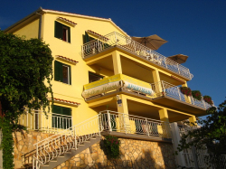 Apartmenthaus Trogir Yellow House Okrug Gornji (Insel Ciovo)