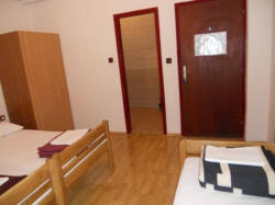 Apartmenthaus DADO Starigrad (Paklenica)