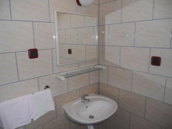 Apartmenthaus DADO Starigrad (Paklenica)