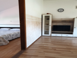 Apartmenthaus Vila Laura Tkon (Insel Pasman)