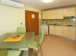 Apartmenthaus Villa Grgo Tučepi  Tucepi