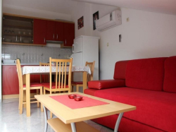 Apartmenthaus Vila Lana Vrsi 