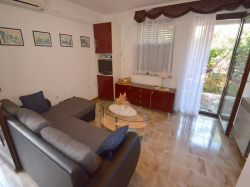 Apartments Katty Mali Losinj (Island Losinj)