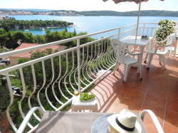 Apartments Trogir Yellow House Okrug Gornji (Island Ciovo)