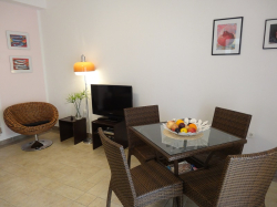 Apartments Trogir Yellow House Okrug Gornji (Island Ciovo)